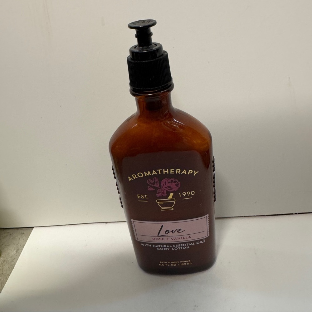 Bath Body Works Aromatherapy Love Rose Vanilla Body Lotion 10 Oz